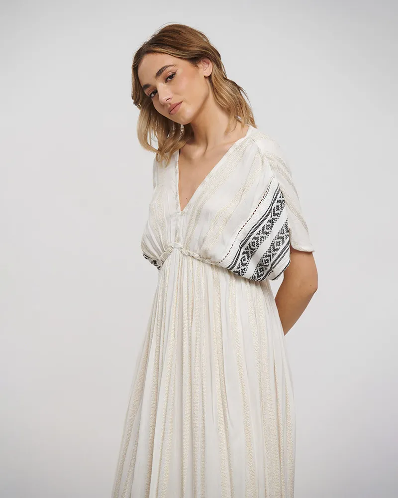 ΦΟΡΕΜΑ ΜΑΚΡΥ ΜΕ 3/4 ΜΑΝΙΚΙ ΣΕ ΛΕΥΚΟ ΧΡΩΜΑ ΜΕ ΑΣΠΡΟΜΑΥΡΕΣ ΛΕΠΤΟΜΕΡΕΙΕΣ ONE SIZE (100% COTTON)