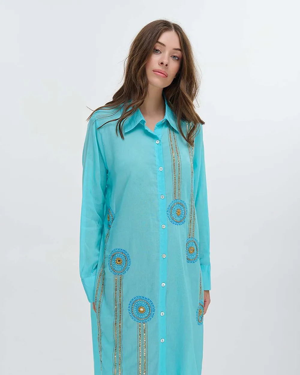 ΠΟΥΚΑΜΙΣΑ ΜΑΚΡΙΑ ΜΕ ΜΑΚΡΥ ΜΑΝΙΚΙ ΓΑΛΑΖΙΑ ΜΕ ΧΡΥΣΕΣ ΛΕΠΤΟΜΕΡΕΙΕΣ ONE SIZE (100% COTTON)