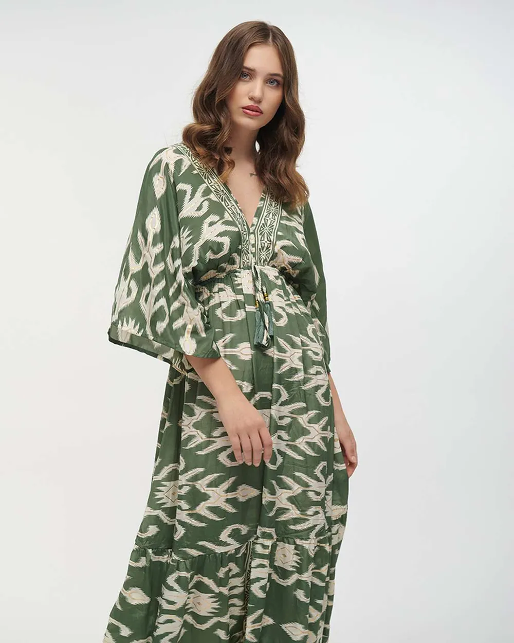 ΦΟΡΕΜΑ ΜΑΚΡΥ 3/4  ΠΡΑΣΙΝΟ/ΛΕΥΚΟ ONE SIZE (70% SILK 30% POLYESTER)