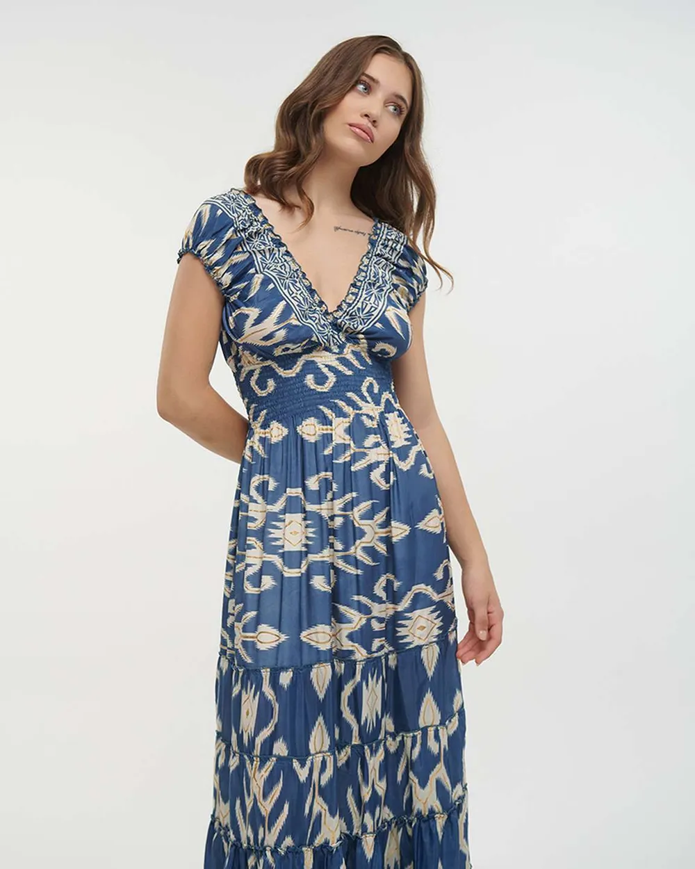 ΦΟΡΕΜΑ ΜΑΚΡΥ ΚΟΝΤΟΜΑΝΙΚΟ ΜΠΛΕ/ΛΕΥΚΟ ONE SIZE (70% SILK 30% POLYESTER)