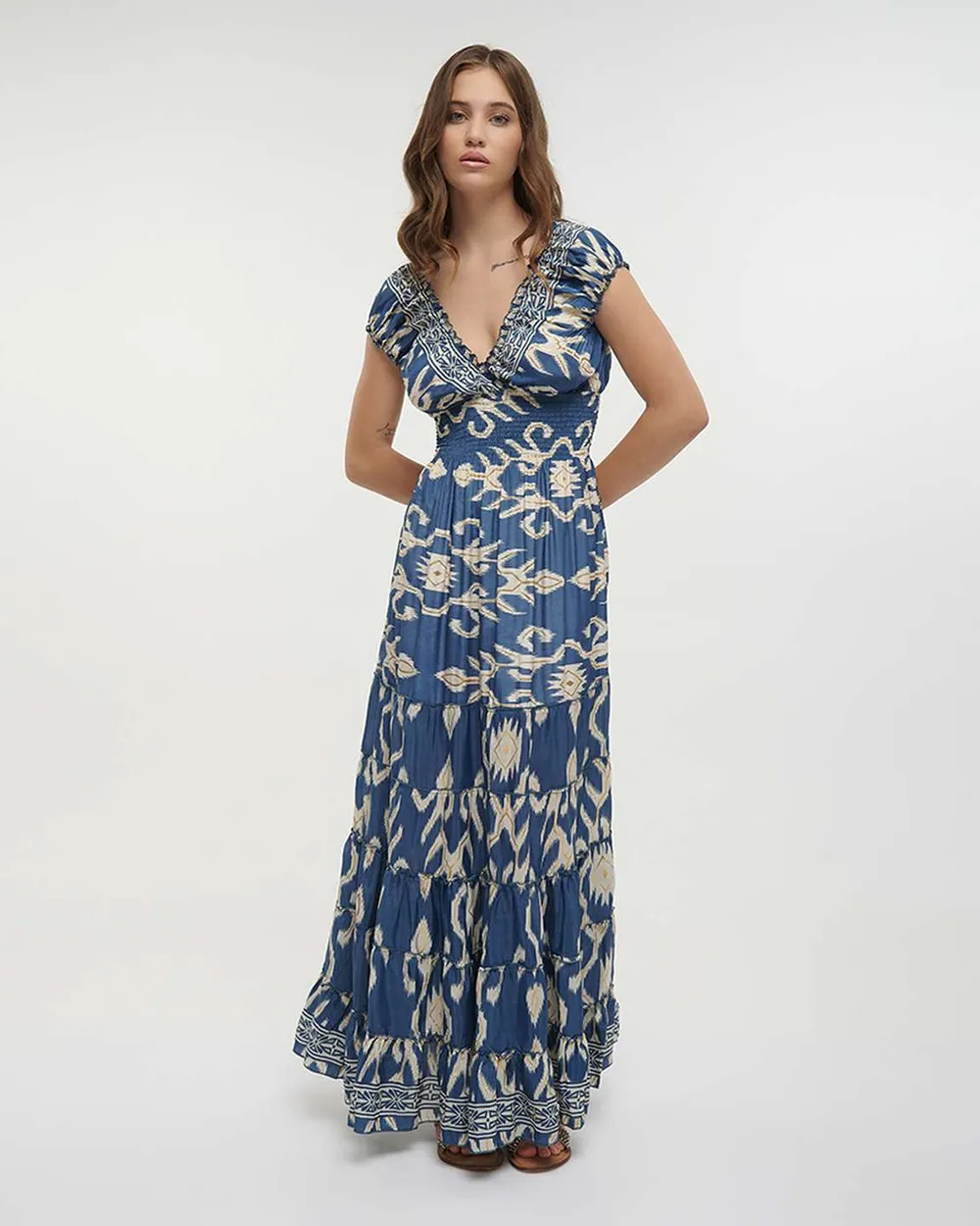 ΦΟΡΕΜΑ ΜΑΚΡΥ ΚΟΝΤΟΜΑΝΙΚΟ ΜΠΛΕ/ΛΕΥΚΟ ONE SIZE (70% SILK 30% POLYESTER)