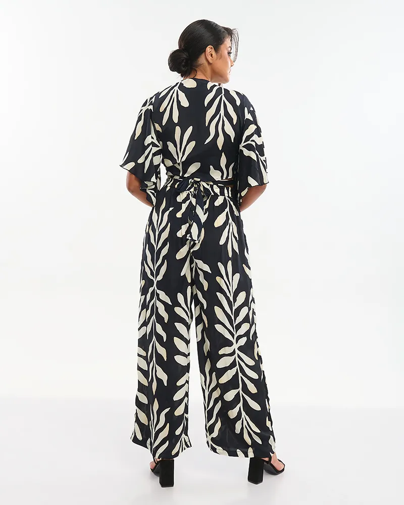 S/2 ΤΟΠΑΚΙ ΚΑΙ ΠΑΝΤΕΛΟΝΑ  ΜΑΥΡΟ ΜΕ ΕΚΡΟΥ ΛΕΠΤΟΜΕΡΕΙΕΣ ONE SIZE (70% SILK 30% POLYESTER)