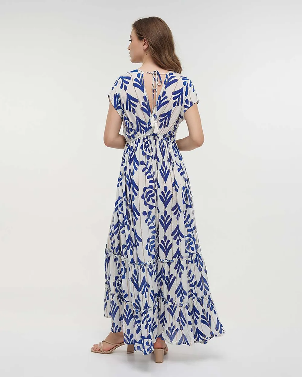 ΦΟΡΕΜΑ ΜΑΚΡΥ ΑΜΑΝΙΚΟ ΣΕ ΛΕΥΚΟ/ΜΠΛΕ ΧΡΩΜΑ ΜΕ LUREX ONE SIZE(100% VISCOSE)