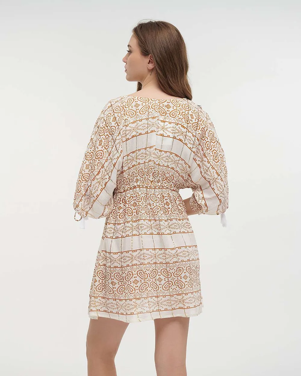 ΦΟΡΕΜΑ ΚΟΝΤΟ MΕ ΜΑΚΡΥ ΜΑΝΙΚΙ ΣΕ ΛΕΥΚΟ/ ΚΑΦΕ ΧΡΩΜΑ ΜΕ LUREX ONE SIZE(100% VISCOSE) ΦΟΡΕΜΑ ΚΟΝΤΟ MΕ ΜΑΚΡΥ ΜΑΝΙΚΙ ΣΕ ΛΕΥΚΟ/ ΚΑΦΕ ΧΡΩΜΑ ΜΕ LUREX ONE SIZE(100% VISCOSE)