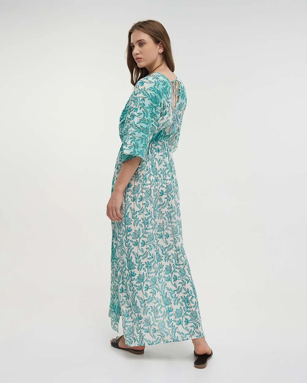 ΦΟΡΕΜΑ ΜΑΚΡΥ MΕ 3/4 ΜΑΝΙΚΙ ΣΕ ΛΕΥΚΟ/ ΠΡΑΣΙΝΟ ΧΡΩΜΑ ΜΕ LUREX ONE SIZE(100% VISCOSE)