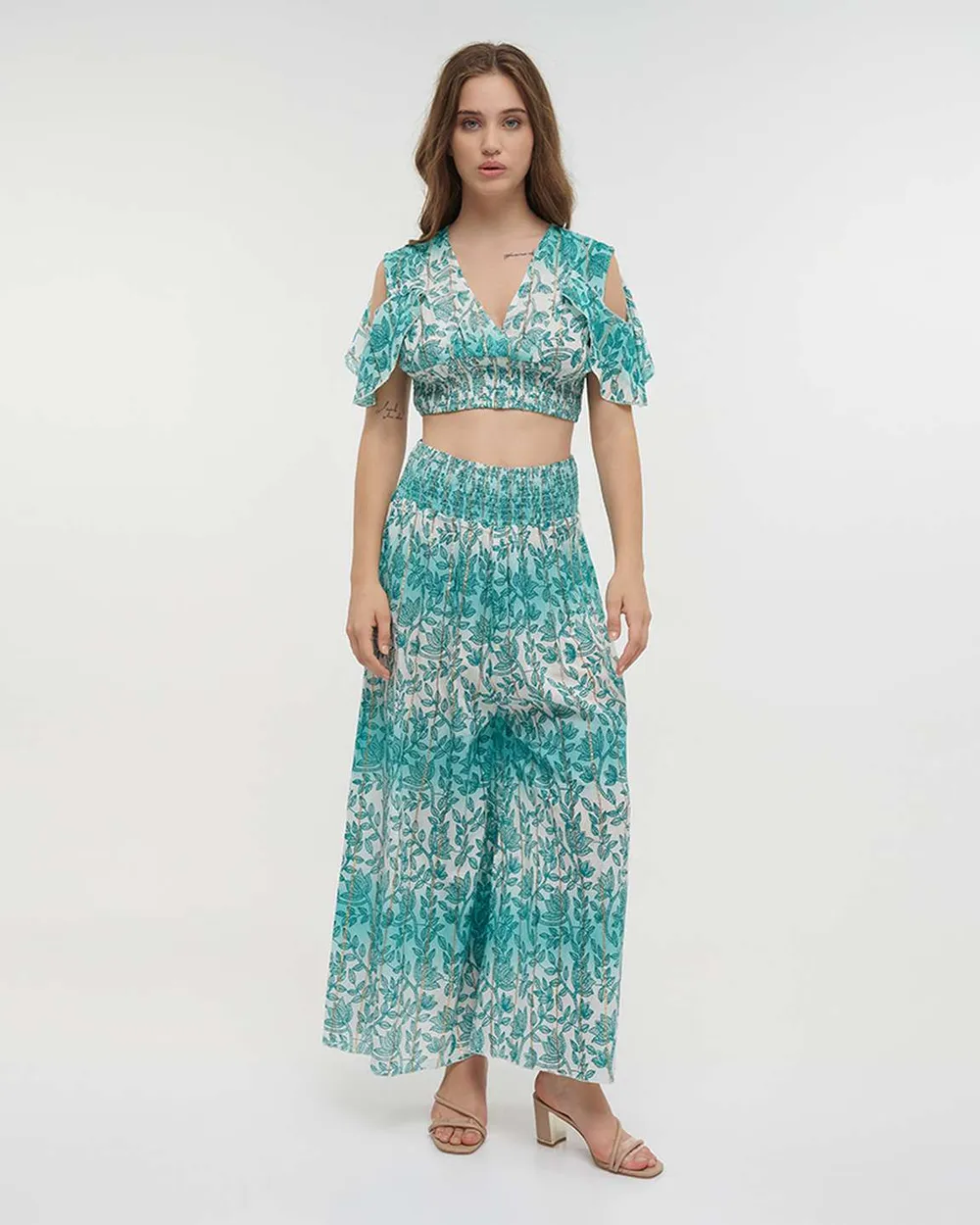 ΤΟΠ ΚΟΝΤΟ ΣΕ ΛΕΥΚΟ/ΠΡΑΣΙΝΟ ΧΡΩΜΑ ΜΕ LUREX ΟNE SIZE(100% VISCOSE)