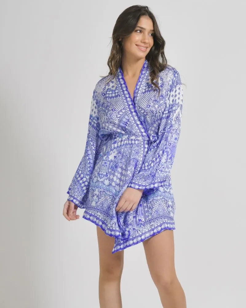 ΚΙΜΟΝΟ ΛΕΥΚΟ/ΜΠΛΕ ΜΕ ΣΧΕΔΙΑ ONE SIZE (100%VISCOSE SATIN)