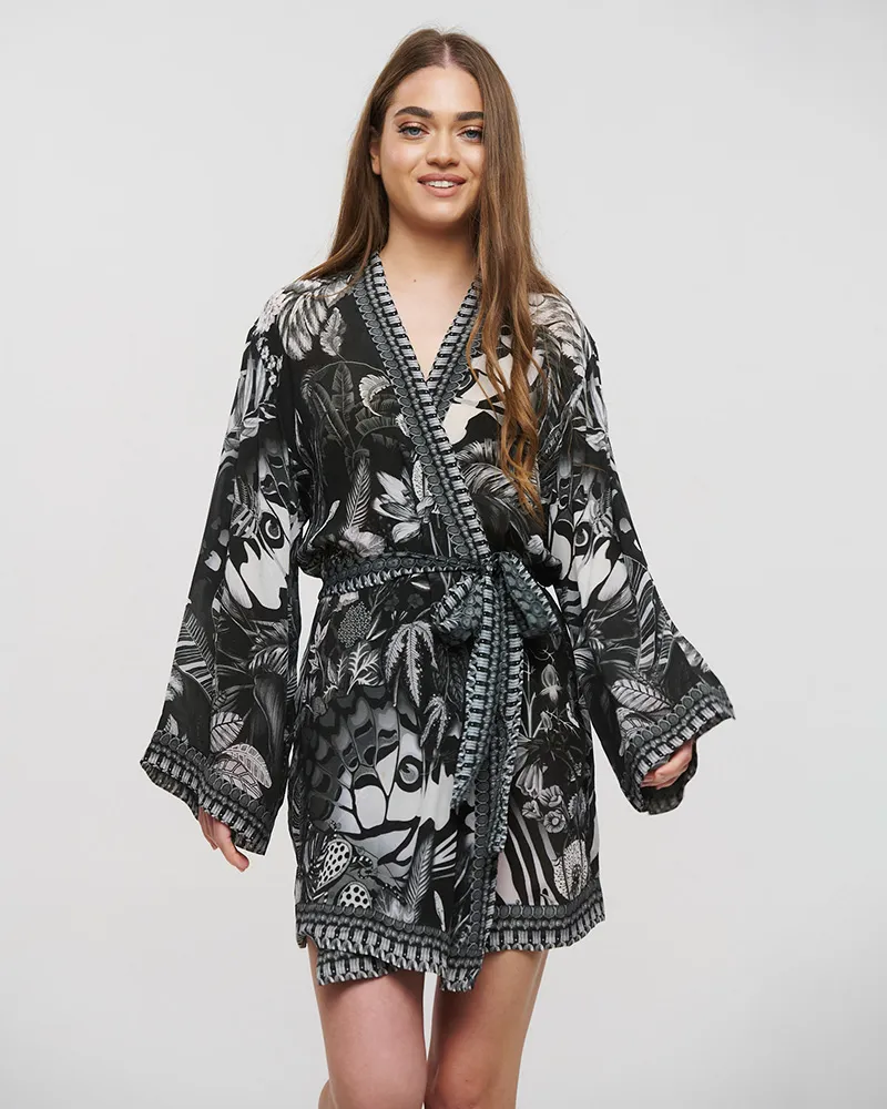 ΚΙΜΟΝΟ ΚΟΝΤΟ ΜΕ ΖΩΝΗ ΑΣΠΡΟΜΑΥΡΟ ONE SIZE (VISCOSE CREPE)