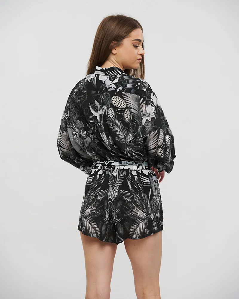 ΠΟΥΚΑΜΙΣΟ ΚΟΝΤΟ ΑΣΠΡΟΜΑΥΡΟ M/L (VISCOSE CREPE) ΠΟΥΚΑΜΙΣΟ ΚΟΝΤΟ ΑΣΠΡΟΜΑΥΡΟ M/L (VISCOSE CREPE)