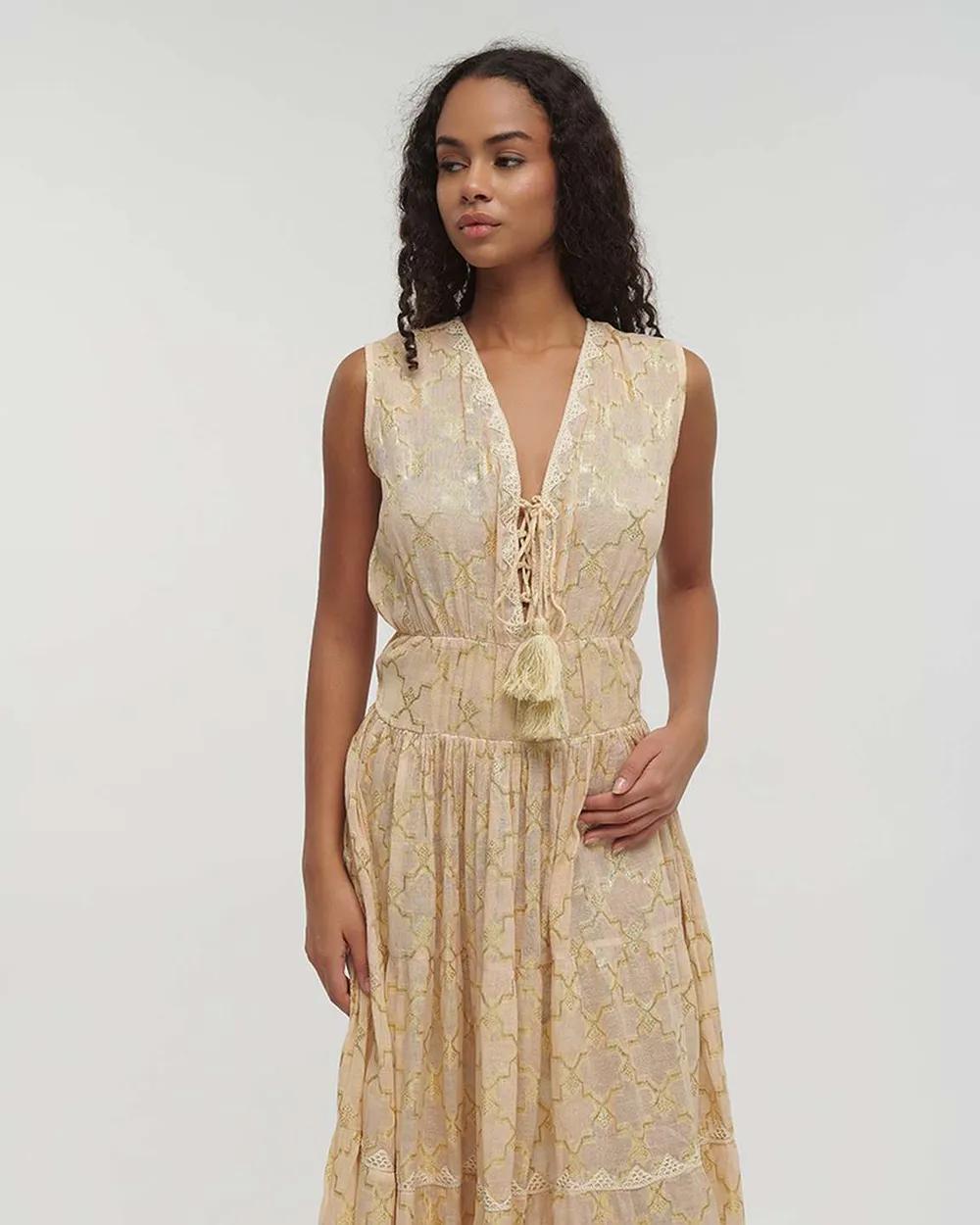 ΦΟΡΕΜΑ ΜΑΚΡΥ ΑΜΑΝΙΚΟ ΕΚΡΟΥ ΜΕ ΧΡΥΣΕΣ ΛΕΠΤΟΜΕΡΕΙΕΣ ONE SIZE (100% COTTON)