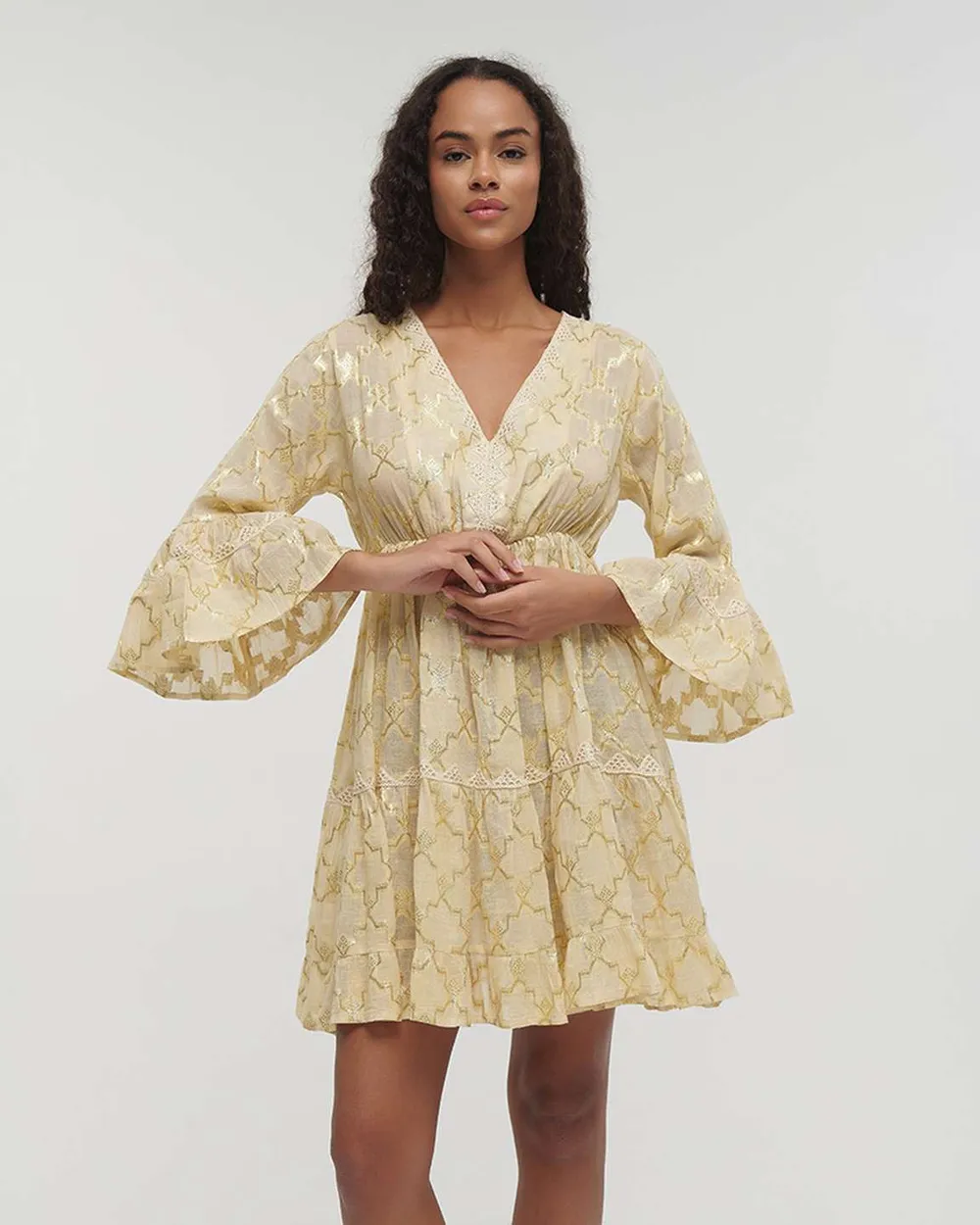 ΦΟΡΕΜΑ ΚΟΝΤΟ ΜΕ 3/4 ΜΑΝΙΚΙ ΕΚΡΟΥ ΜΕ ΧΡΥΣΕΣ ΛΕΠΤΟΜΕΡΕΙΕΣ ONE SIZE (100% COTTON)