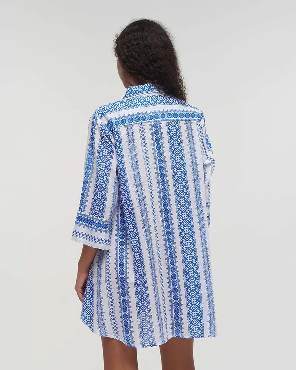 ΠΟΥΚΑΜΙΣΑ ΚΟΝΤΗ 3/4 ΜΠΛΕ/ΛΕΥΚΗ L/XL (100% COTTON) ΠΟΥΚΑΜΙΣΑ ΚΟΝΤΗ 3/4 ΜΠΛΕ/ΛΕΥΚΗ L/XL (100% COTTON)