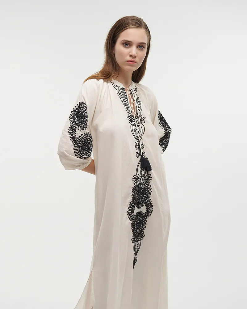 ΦΟΡΕΜΑ/ΚΑΦΤΑΝΙ ΜΑΚΡΥ ΕΚΡΟΥ ΜΕ ΜΑΥΡΕΣ ΚΕΝΤΗΤΕΣ ΛΕΠΤΟΜΕΡΕΙΕΣ S/M (100% COTTON)