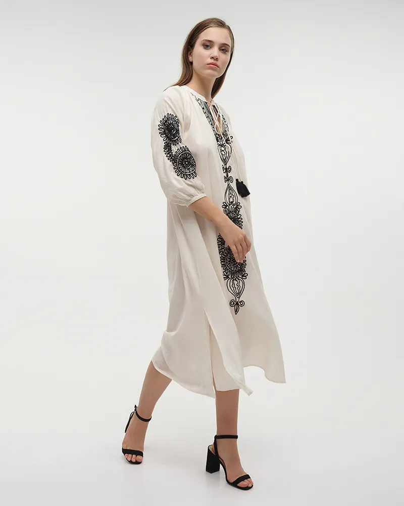 ΦΟΡΕΜΑ/ΚΑΦΤΑΝΙ ΜΑΚΡΥ ΕΚΡΟΥ ΜΕ ΜΑΥΡΕΣ ΚΕΝΤΗΤΕΣ ΛΕΠΤΟΜΕΡΕΙΕΣ S/M (100% COTTON)