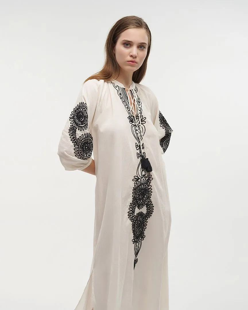 ΦΟΡΕΜΑ/ΚΑΦΤΑΝΙ ΜΑΚΡΥ ΕΚΡΟΥ ΜΕ ΜΑΥΡΕΣ ΚΕΝΤΗΤΕΣ ΛΕΠΤΟΜΕΡΕΙΕΣ M/L (100% COTTON)