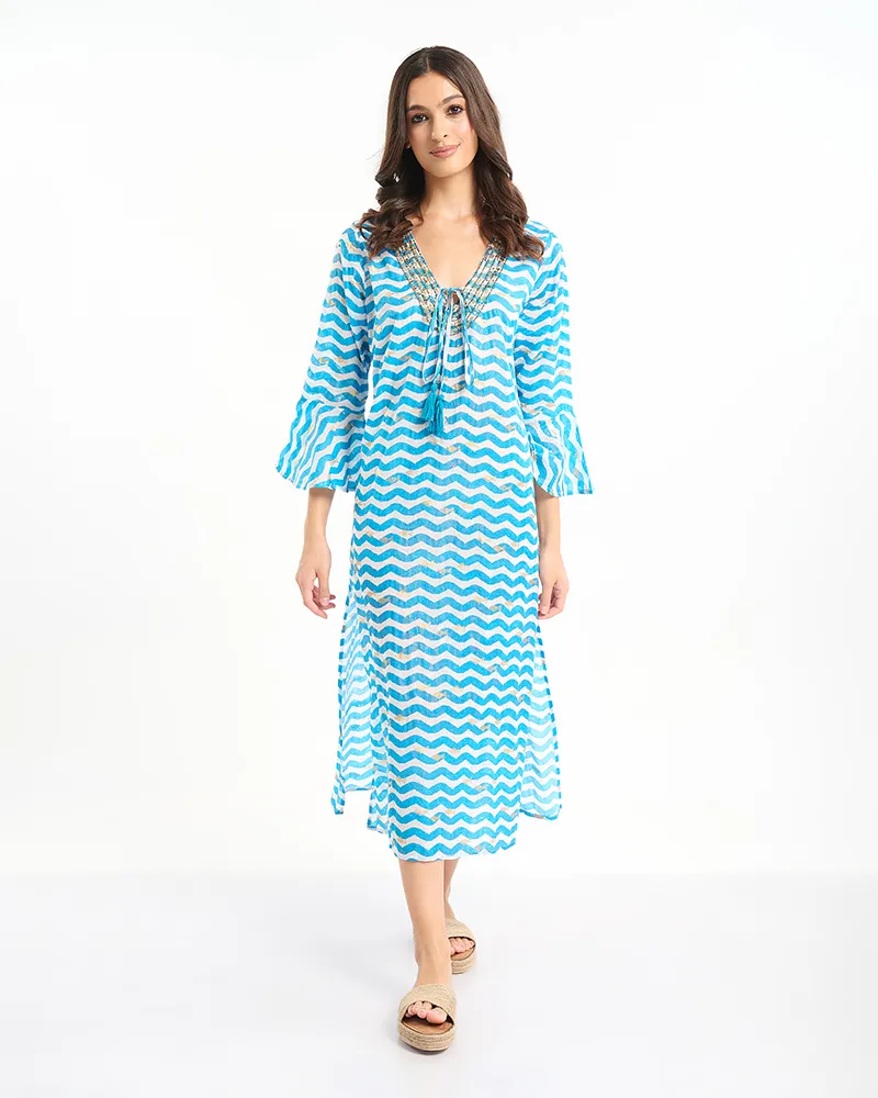 ΚΑΦΤΑΝΙ ΜΑΚΡΥ ΛΕΥΚΟ/ΜΠΛΕ ΄΄ΚΥΜΑΤΑ” ΜΕ ΧΡΥΣΕΣ ΛΕΠΤΟΜΕΡΕΙΕΣ ONE SIZE (100% COTTON)