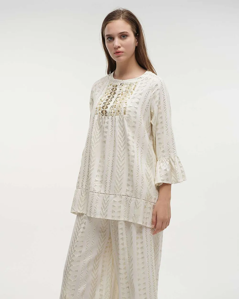 ΜΠΛΟΥΖΑ ΜΕ 3/4 ΜΑΝΙΚΙ ΕΚΡΟΥ/ΧΡΥΣΟ ΜΕ LUREX ONE SIZE (100%VISCOSE LUREX)