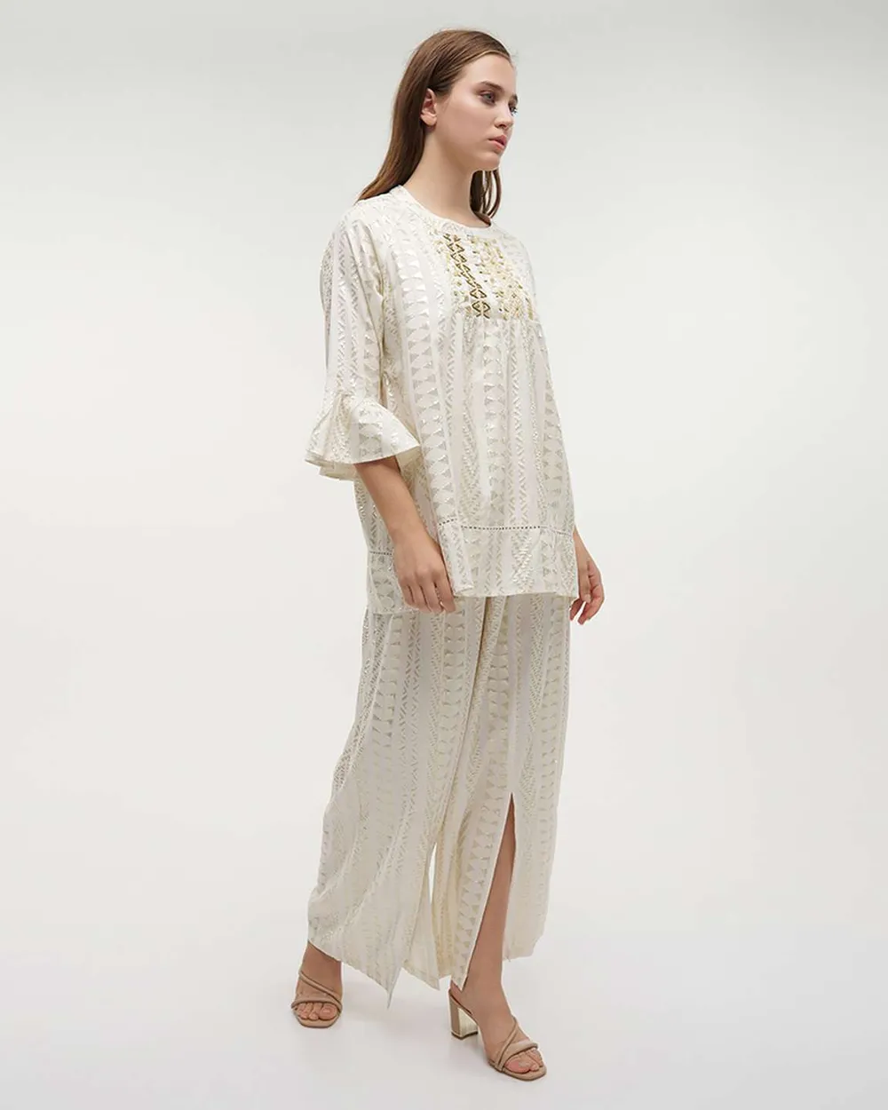 ΜΠΛΟΥΖΑ ΜΕ 3/4 ΜΑΝΙΚΙ ΕΚΡΟΥ/ΧΡΥΣΟ ΜΕ LUREX ONE SIZE (100%VISCOSE LUREX)