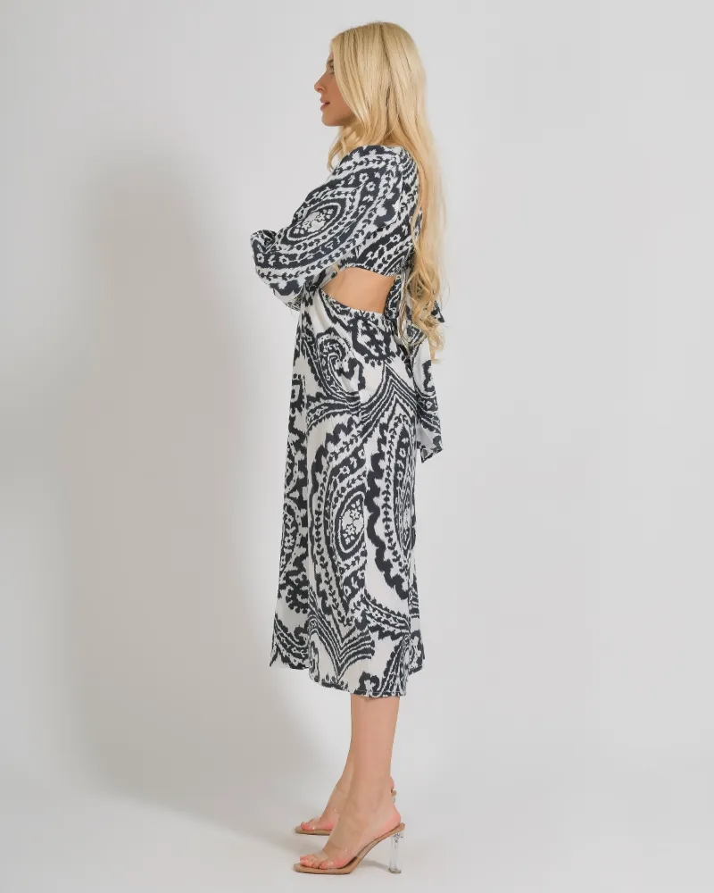 ΦΟΡΕΜΑ ΜΕ ΜΑΚΡΥ ΜΑΝΙΚΙ ΚΑΙ ΚΟΨΙΜΑΤΑ ΣΕ ΣΚΟΥΡΟ ΜΠΛΕ / ΛΕΥΚΟ ΧΡΩΜΑ S/M (100% COTTON)