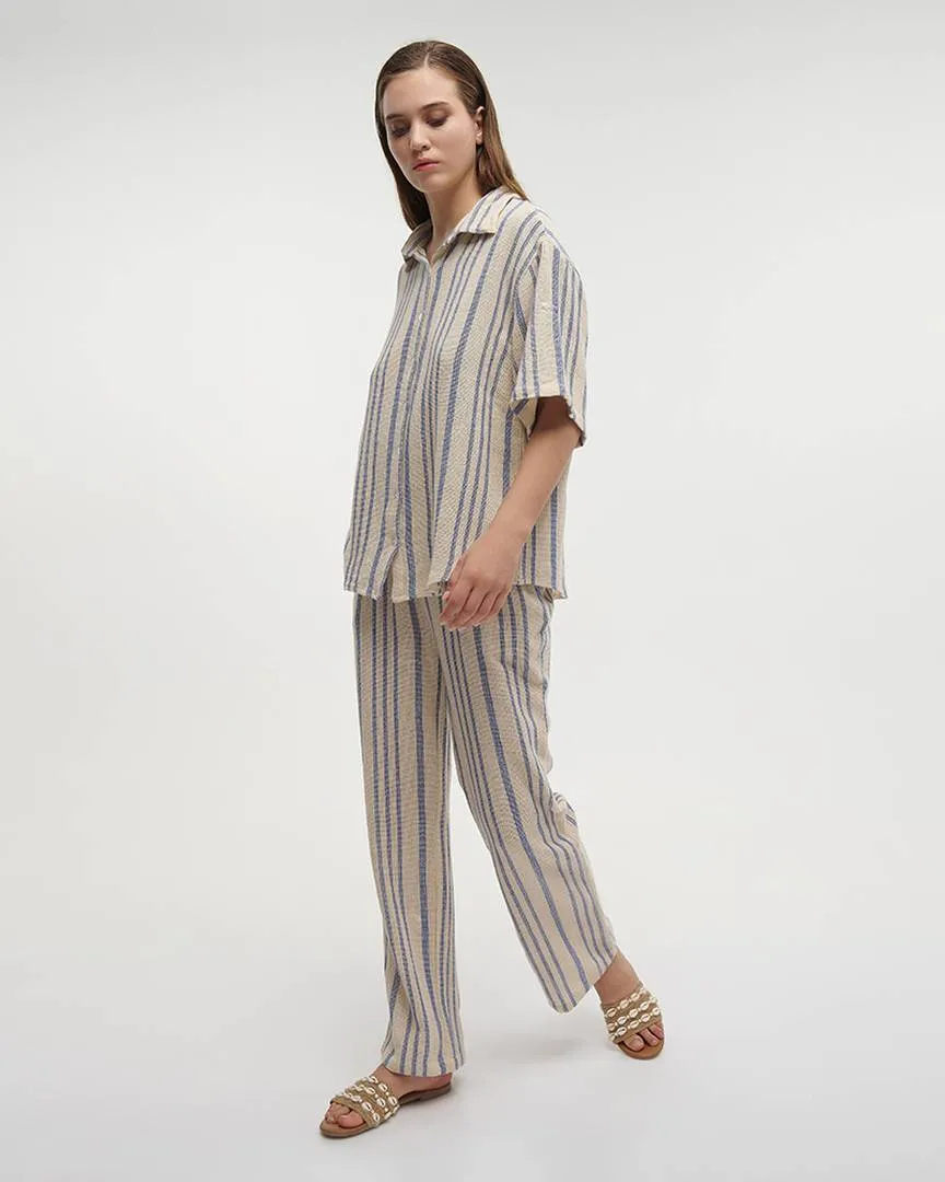 ΠΟΥΚΑΜΙΣΟ ΜΕ ΚΟΝΤΟ ΜΑΝΙΚΙ ΛΕΥΚΟ/ΓΑΛΑΖΙΟ ONE SIZE (100% COTTON)