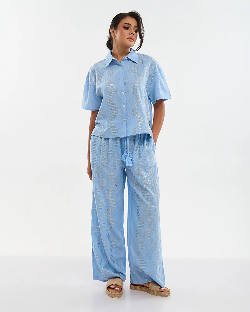 ΠΟΥΚΑΜΙΣΟ ΜΕ ΚΟΝΤΟ ΜΑΝΙΚΙ ΣΕ ΓΑΛΑΖΙΟ ΜΕ ΑΣΗΜΕΝΙΕΣ ΠΟΥΛΙΕΣ ONE SIZE (100% COTTON) ΠΟΥΚΑΜΙΣΟ ΜΕ ΚΟΝΤΟ ΜΑΝΙΚΙ ΣΕ ΓΑΛΑΖΙΟ ΜΕ ΑΣΗΜΕΝΙΕΣ ΠΟΥΛΙΕΣ ONE SIZE (100% COTTON)