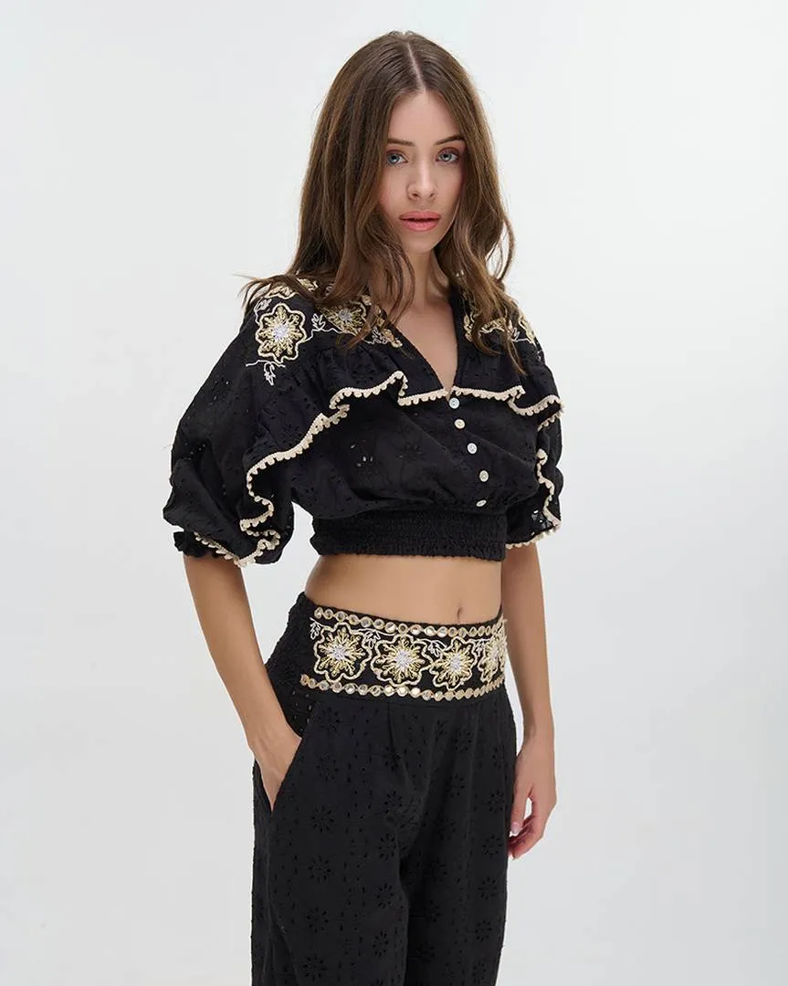 ΤΟΠ ΚΟΝΤΟ ΜΕ ΜΑΚΡΥ ΜΑΝΙΚΙ ΜΑΥΡΟ ΜΕ ΚΕΝΤΗΤΕΣ ΛΕΠΤΟΜΕΡΕΙΕΣ ONE SIZE (100% COTTON)