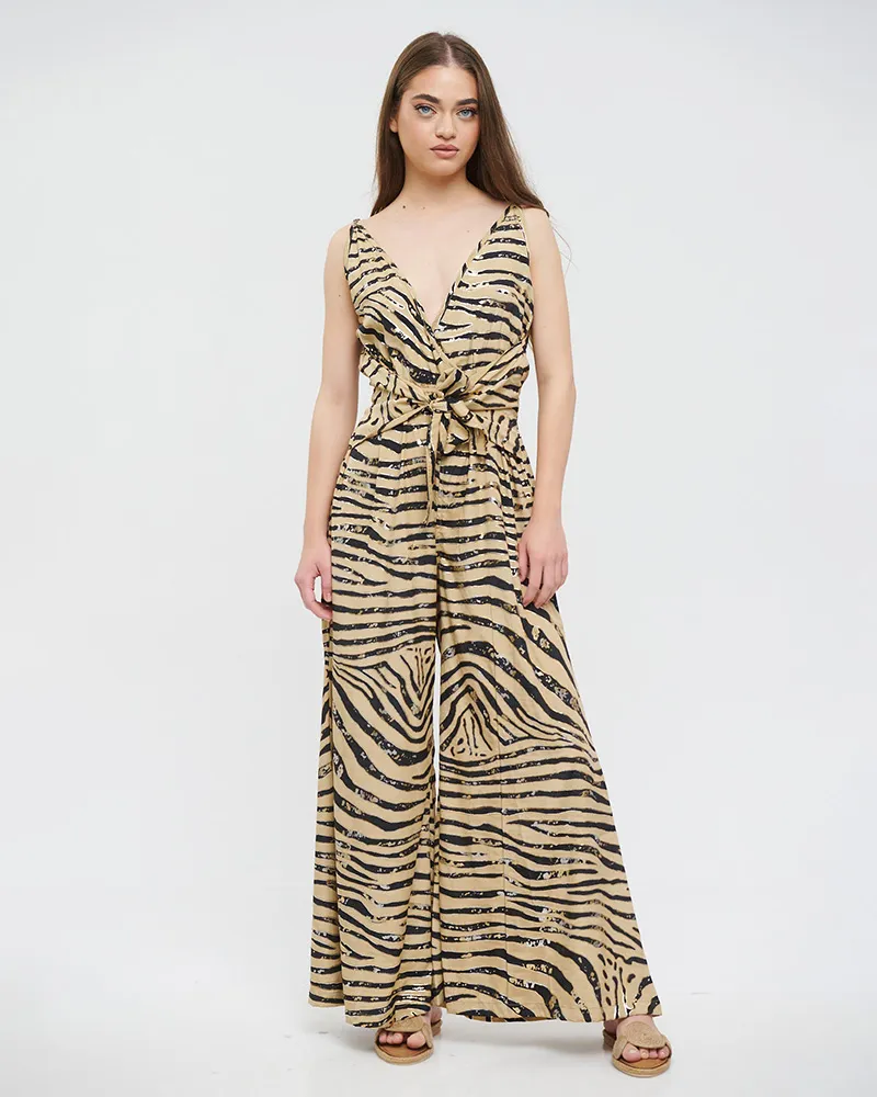 ΟΛΟΣΩΜΗ ΦΟΡΜΑ ΜΑΚΡΙΑ ΑΜΑΝΙΚΗ ΜΠΕΖ-ΜΑΥΡΟ ”ΖΕΒΡΕ” ΜΕ ΑΣΗΜΙ/ΧΡΥΣΕΣ ΛΕΠΤΟΜΕΡΕΙΕΣ ONE SIZE(100% CREPE) ΟΛΟΣΩΜΗ ΦΟΡΜΑ ΜΑΚΡΙΑ ΑΜΑΝΙΚΗ ΜΠΕΖ-ΜΑΥΡΟ ”ΖΕΒΡΕ” ΜΕ ΑΣΗΜΙ/ΧΡΥΣΕΣ ΛΕΠΤΟΜΕΡΕΙΕΣ ONE SIZE(100% CREPE)