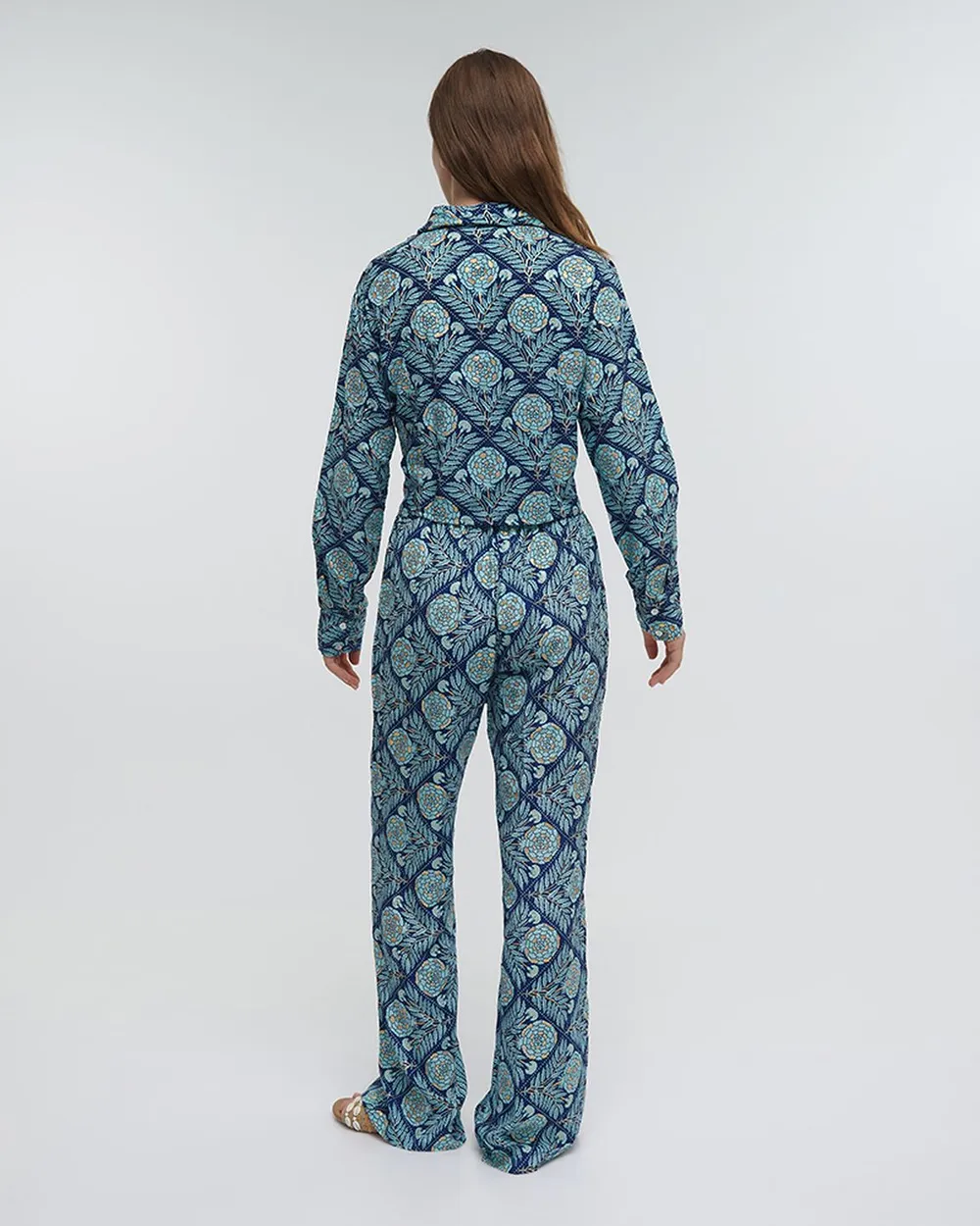 ΠΟΥΚΑΜΙΣΟ ΚΟΝΤΟ ΔΕΤΟ ”ΛΟΥΛΟΥΔΙ” ΜΠΛΕ ΜΕ ΧΡΥΣΕΣ ΛΕΠΤΟΜΕΡΕΙΕΣ ONE SIZE (100% CREPE)