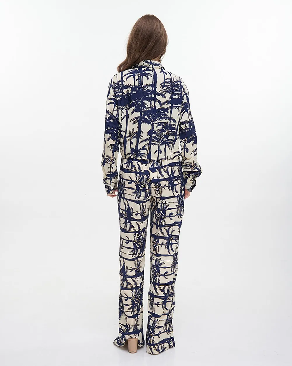 ΠΟΥΚΑΜΙΣΟ ΚΟΝΤΟ ΔΕΤΟ ”ΦΟΙΝΙΚΕΣ” ΜΠΛΕ ΜΕ ΧΡΥΣΕΣ ΛΕΠΤΟΜΕΡΕΙΕΣ ONE SIZE (100% CREPE) ΠΟΥΚΑΜΙΣΟ ΚΟΝΤΟ ΔΕΤΟ ”ΦΟΙΝΙΚΕΣ” ΜΠΛΕ ΜΕ ΧΡΥΣΕΣ ΛΕΠΤΟΜΕΡΕΙΕΣ ONE SIZE (100% CREPE)