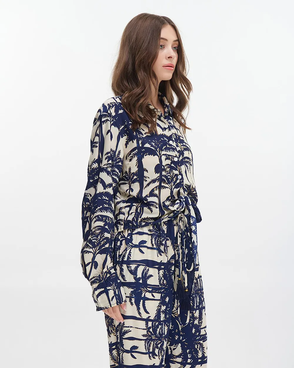 ΠΟΥΚΑΜΙΣΟ ΚΟΝΤΟ ΔΕΤΟ ''ΦΟΙΝΙΚΕΣ'' ΜΠΛΕ ΜΕ ΧΡΥΣΕΣ ΛΕΠΤΟΜΕΡΕΙΕΣ ONE SIZE (100% CREPE)