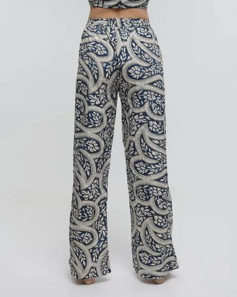 ΠΑΝΤΕΛΟΝΑ ΕΜΠΡΙΜΕ ΜΕ ΤΣΕΠΕΣ ΚΑΙ ΦΥΛΛΑ ΜΠΛΕ/ΛΕΥΚΟ ΜΕ ΧΡΥΣΕΣ ΛΕΠΤΟΜΕΡΕΙΕΣ M/L (100% CREPE) ΠΑΝΤΕΛΟΝΑ ΕΜΠΡΙΜΕ ΜΕ ΤΣΕΠΕΣ ΚΑΙ ΦΥΛΛΑ ΜΠΛΕ/ΛΕΥΚΟ ΜΕ ΧΡΥΣΕΣ ΛΕΠΤΟΜΕΡΕΙΕΣ M/L (100% CREPE)