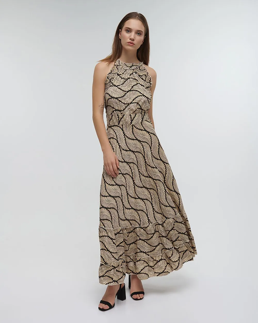 ΦΟΡΕΜΑ ΜΑΚΡΥ ΑΜΑΝΙΚΟ ''ΦΥΛΛΟ'' ΜΑΥΡΟ ΜΕ ΧΡΥΣΕΣ ΛΕΠΤΟΜΕΡΕΙΕΣ ONE SIZE (100%RAYON)