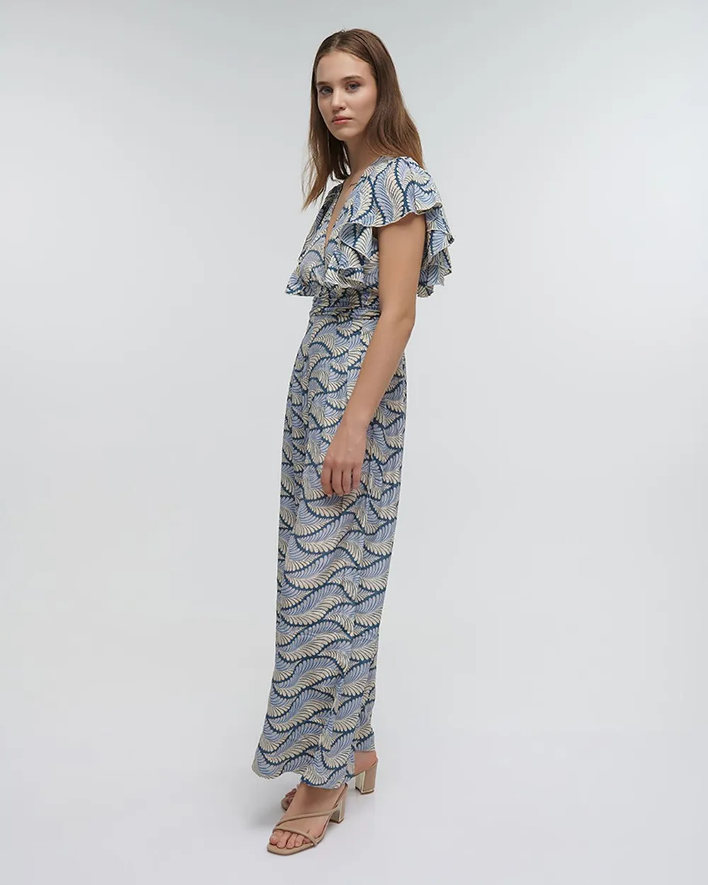 ΟΛΟΣΩΜΗ ΦΟΡΜΑ ΜΑΚΡΙΑ ΜΕ ΚΟΝΤΟ ΜΑΝΙΚΙ ''ΦΥΛΛΟ'' ΜΠΛΕ ΜΕ ΧΡΥΣΕΣ ΛΕΠΤΟΜΕΡΕΙΕΣ ONE SIZE (100%RAYON)