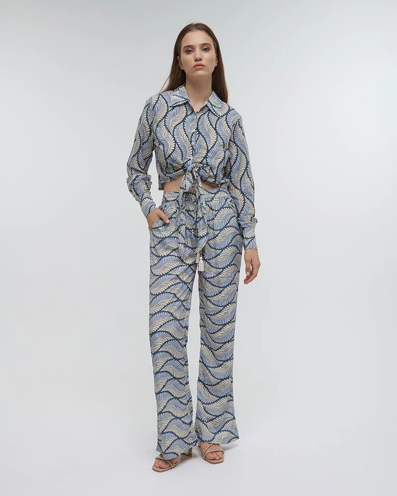 ΠΟΥΚΑΜΙΣΟ ΚΟΝΤΟ ΔΕΤΟ ”ΦΥΛΛΟ” ΜΠΛΕ ΜΕ ΧΡΥΣΕΣ ΛΕΠΤΟΜΕΡΕΙΕΣ ONE SIZE (100% RAYON) ΠΟΥΚΑΜΙΣΟ ΚΟΝΤΟ ΔΕΤΟ ”ΦΥΛΛΟ” ΜΠΛΕ ΜΕ ΧΡΥΣΕΣ ΛΕΠΤΟΜΕΡΕΙΕΣ ONE SIZE (100% RAYON)