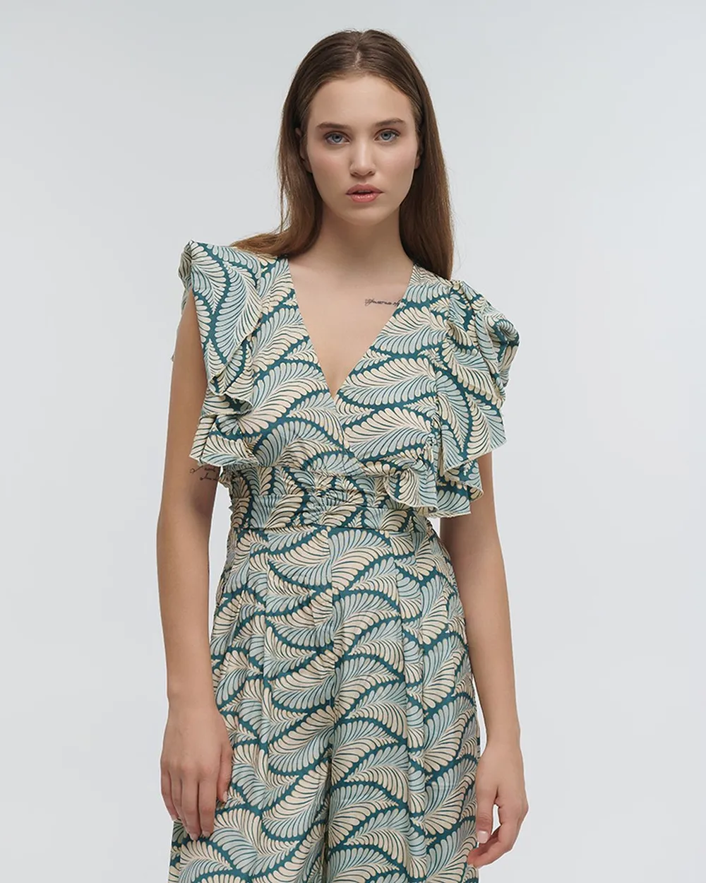 ΟΛΟΣΩΜΗ ΦΟΡΜΑ ΜΑΚΡΙΑ ΜΕ ΚΟΝΤΟ ΜΑΝΙΚΙ ''ΦΥΛΛΟ'' ΠΡΑΣΙΝΟ ΜΕ ΧΡΥΣΕΣ ΛΕΠΤΟΜΕΡΕΙΕΣ ONE SIZE (100%RAYON)