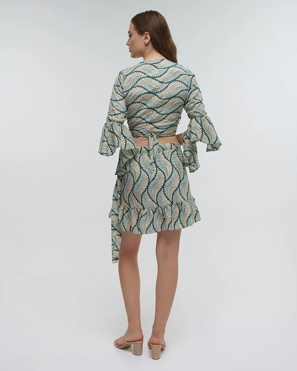 ΤΟΠ ΚΟΝΤΟ ΔΕΤΟ ”ΦΥΛΛΟ” ΠΡΑΣΙΝΟ ΜΕ ΧΡΥΣΕΣ ΛΕΠΤΟΜΕΡΕΙΕΣ ONE SIZE (100% RAYON) ΤΟΠ ΚΟΝΤΟ ΔΕΤΟ ”ΦΥΛΛΟ” ΠΡΑΣΙΝΟ ΜΕ ΧΡΥΣΕΣ ΛΕΠΤΟΜΕΡΕΙΕΣ ONE SIZE (100% RAYON)