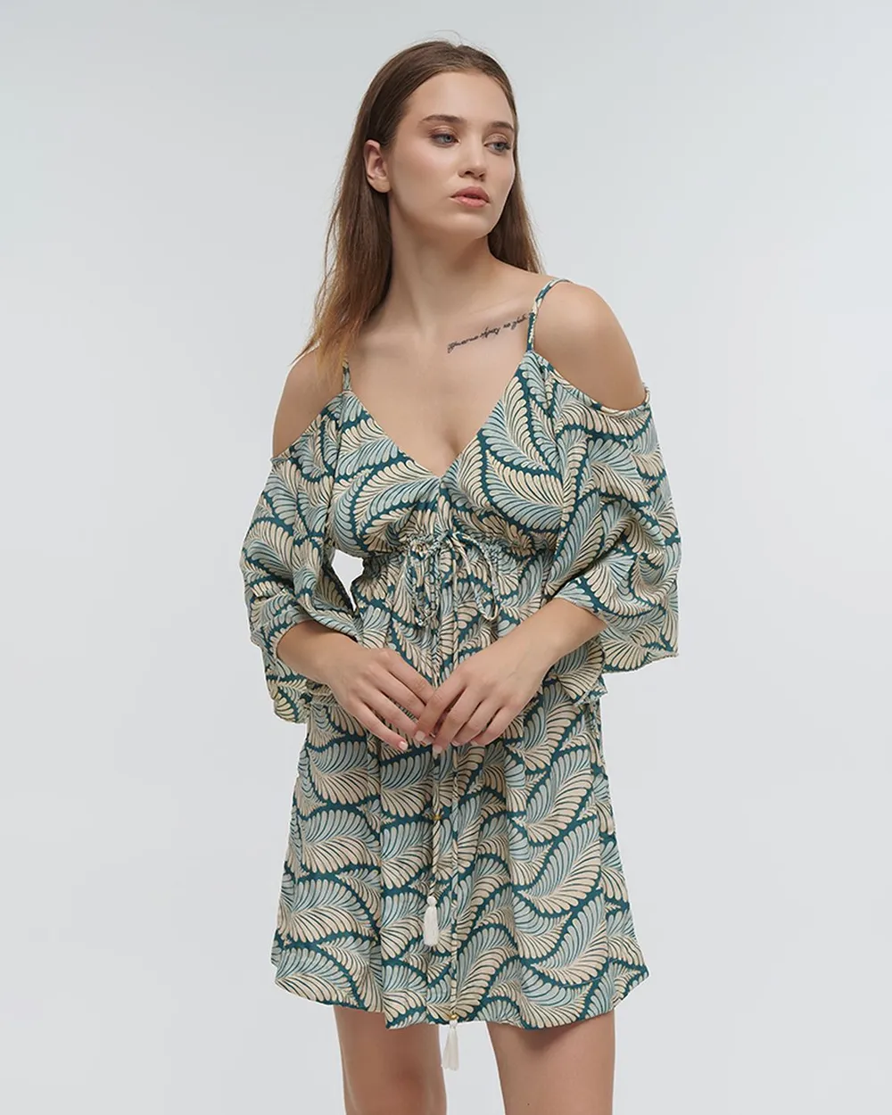 ΟΛΟΣΩΜΗ ΦΟΡΜΑ ΚΟΝΤΗ ''ΦΥΛΛΟ'' ΠΡΑΣΙΝΟ ΜΕ ΧΡΥΣΕΣ ΛΕΠΤΟΜΕΡΕΙΕΣ ONE SIZE (100%RAYON)