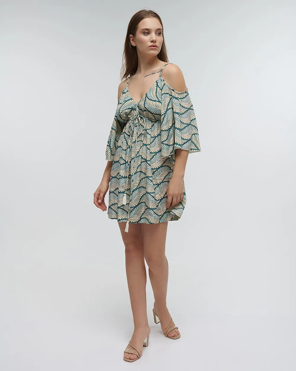 ΟΛΟΣΩΜΗ ΦΟΡΜΑ ΚΟΝΤΗ ''ΦΥΛΛΟ'' ΠΡΑΣΙΝΟ ΜΕ ΧΡΥΣΕΣ ΛΕΠΤΟΜΕΡΕΙΕΣ ONE SIZE (100%RAYON)