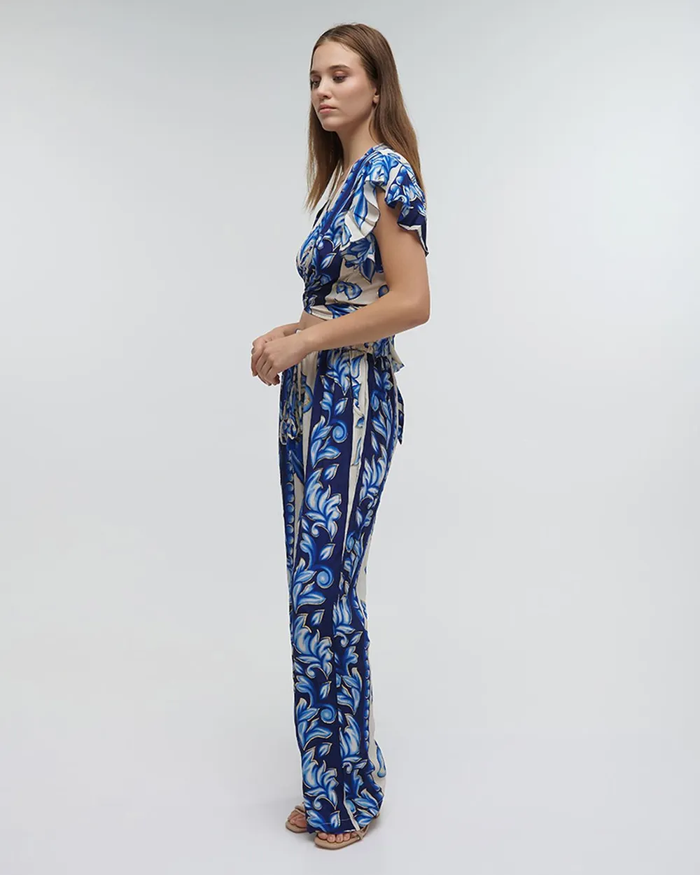 ΤΟΠ ΚΟΝΤΟ ΔΕΤΟ ΜΠΛΕ ΜΕ ΧΡΥΣΕΣ ΛΕΠΤΟΜΕΡΕΙΕΣ ONE SIZE (100%RAYON)