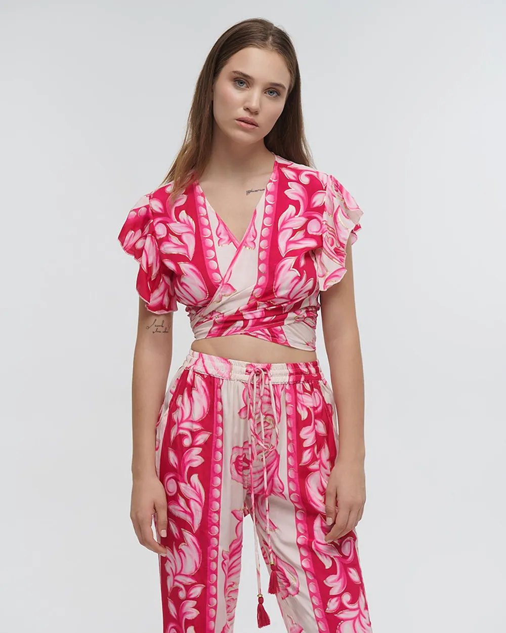 ΤΟΠ ΚΟΝΤΟ ΔΕΤΟ ΦΟΥΞΙΑ ΜΕ ΧΡΥΣΕΣ ΛΕΠΤΟΜΕΡΕΙΕΣ ONE SIZE (100%RAYON)