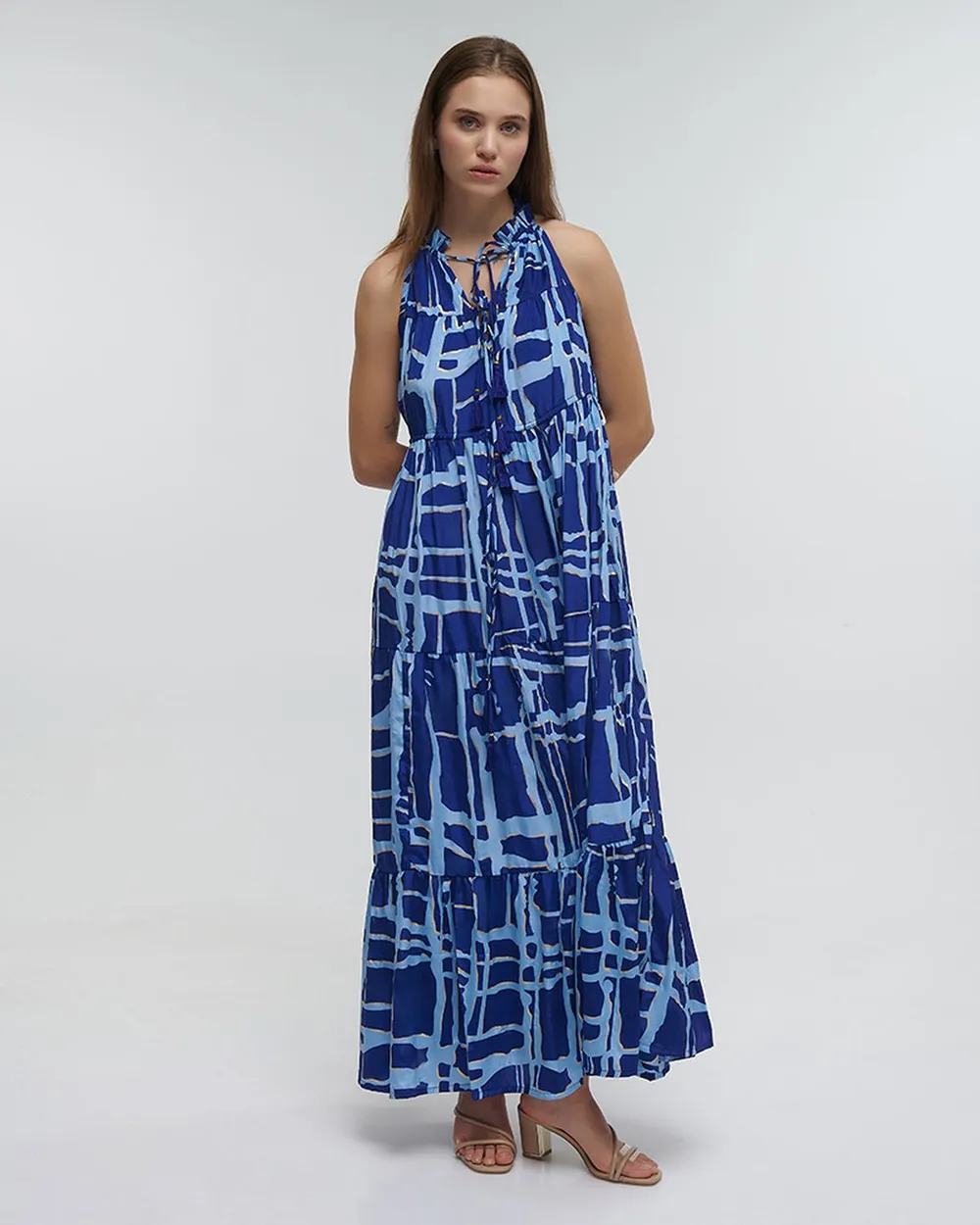 ΦΟΡΕΜΑ ΜΑΚΡΥ ΑΜΑΝΙΚΟ ''BLOCKS'' ΜΠΛΕ ΜΕ ΧΡΥΣΕΣ ΛΕΠΤΟΜΕΡΕΙΕΣ ONE SIZE (100% CREPE)