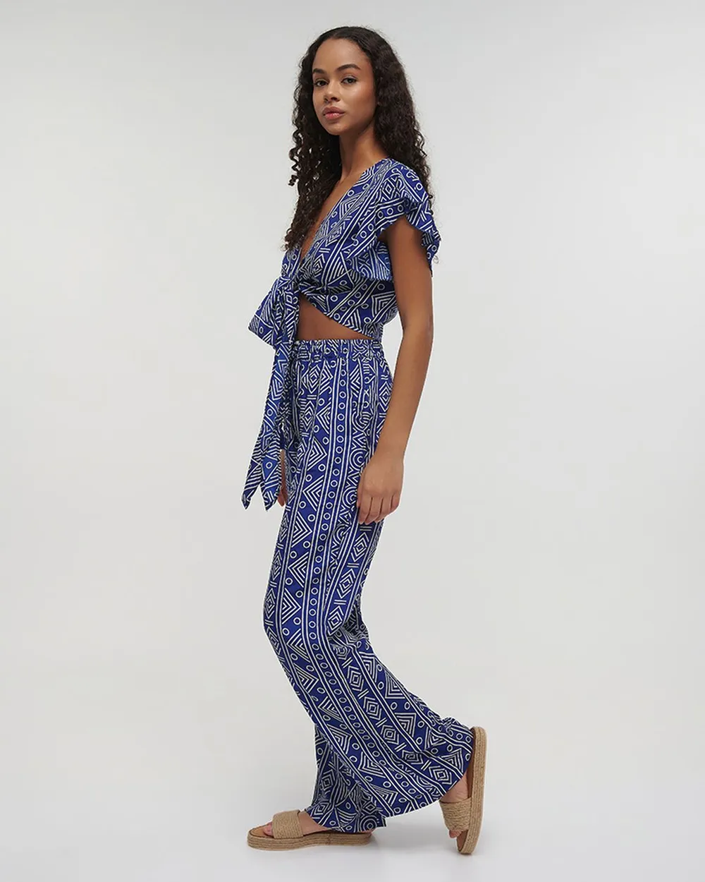 ΤΟΠ ΚΟΝΤΟ ΔΕΤΟ ΜΠΛΕ ΜΕ ΣΧΕΔΙΑ ONE SIZE (100% CREPE)