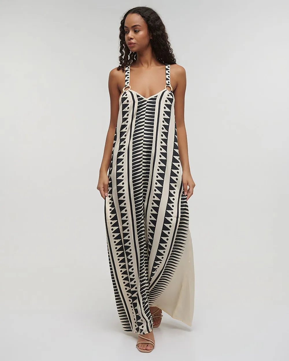 ΦΟΡΕΜΑ ΜΑΚΡΥ ΑΜΑΝΙΚΟ ΜΠΕΖ/ΜΑΥΡΟ ΜΕ ΓΕΩΜΕΤΡΙΚΑ ΣΧΕΔΙΑ ONE SIZE (100%RAYON)