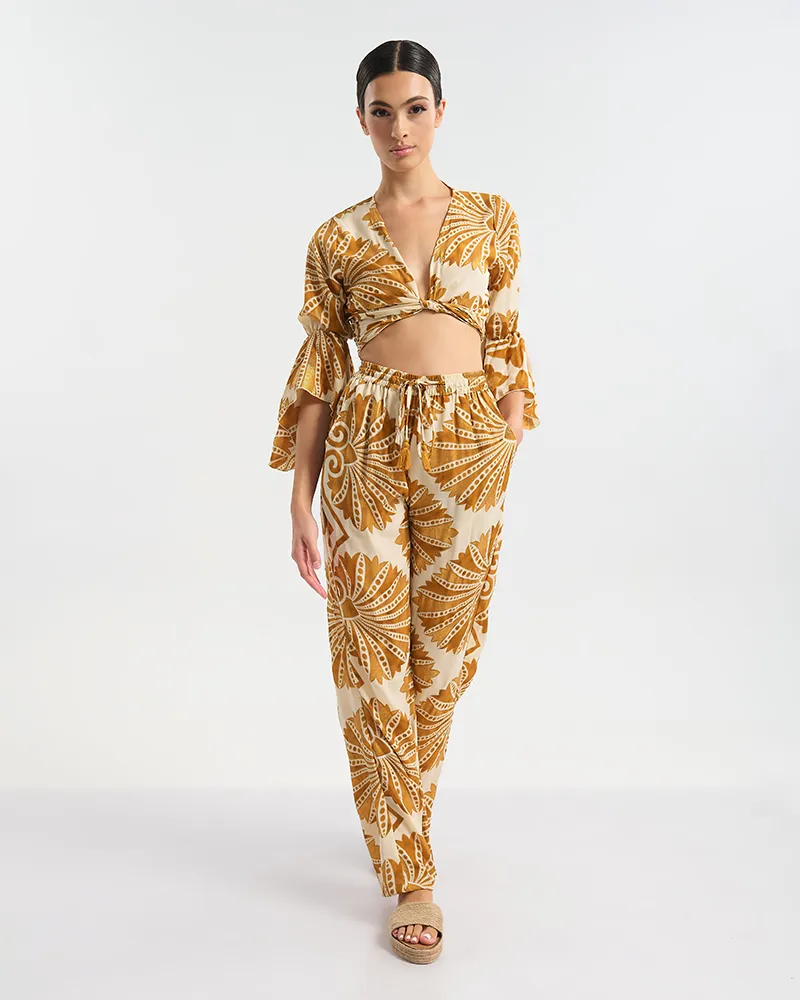 ΤΟΠ ΚΟΝΤΟ ΔΕΤΟ ΣΕ ΕΚΡΟΎ ΧΡΩΜΑ ΜΕ ΧΡΥΣΕΣ ΛΕΠΤΟΜΕΡΕΙΕΣ ONE SIZE (60% SILK 40% POLYESTER) ΤΟΠ ΚΟΝΤΟ ΔΕΤΟ ΣΕ ΕΚΡΟΎ ΧΡΩΜΑ ΜΕ ΧΡΥΣΕΣ ΛΕΠΤΟΜΕΡΕΙΕΣ ONE SIZE (60% SILK 40% POLYESTER)