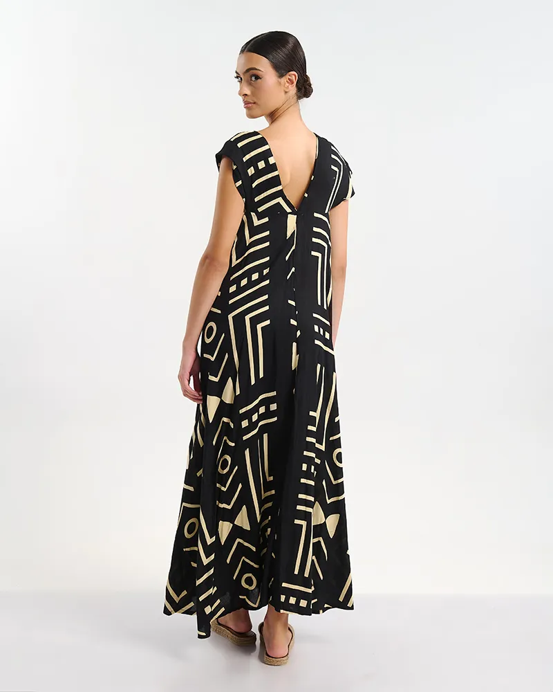 ΚΑΦΤΑΝΙ ΜΑΚΡΥ ΜΑΥΡΟ ΜΕ ΓΕΩΜΕΤΡΙΚΑ ΣΧΕΔΙΑ ONE SIZE (100% RAYON)