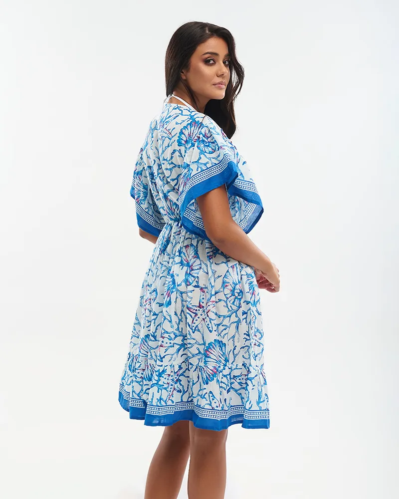 ΦΟΡΕΜΑ ΚΟΝΤΟ ΜΠΛΕ/ΛΕΥΚΟ ''ΚΟΡΑΛΙΑ'' ΜΕ ΚΕΝΤΗΤΕΣ ΛΕΠΤΟΜΕΡΕΙΕΣ ΚΑΙ ΧΑΝΤΡΕΣ ONE SIZE (100% COTTON)