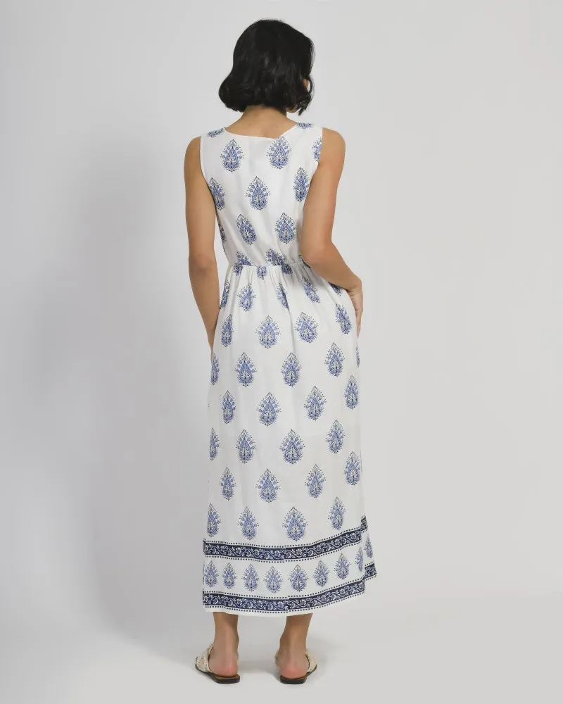 ΦΟΡΕΜΑ AMANIKO ΑΣΠΡΟ ΜΕ ΜΠΛΕ ΣΧΕΔΙΑ S/M (100% COTTON) ΦΟΡΕΜΑ AMANIKO ΑΣΠΡΟ ΜΕ ΜΠΛΕ ΣΧΕΔΙΑ S/M (100% COTTON)