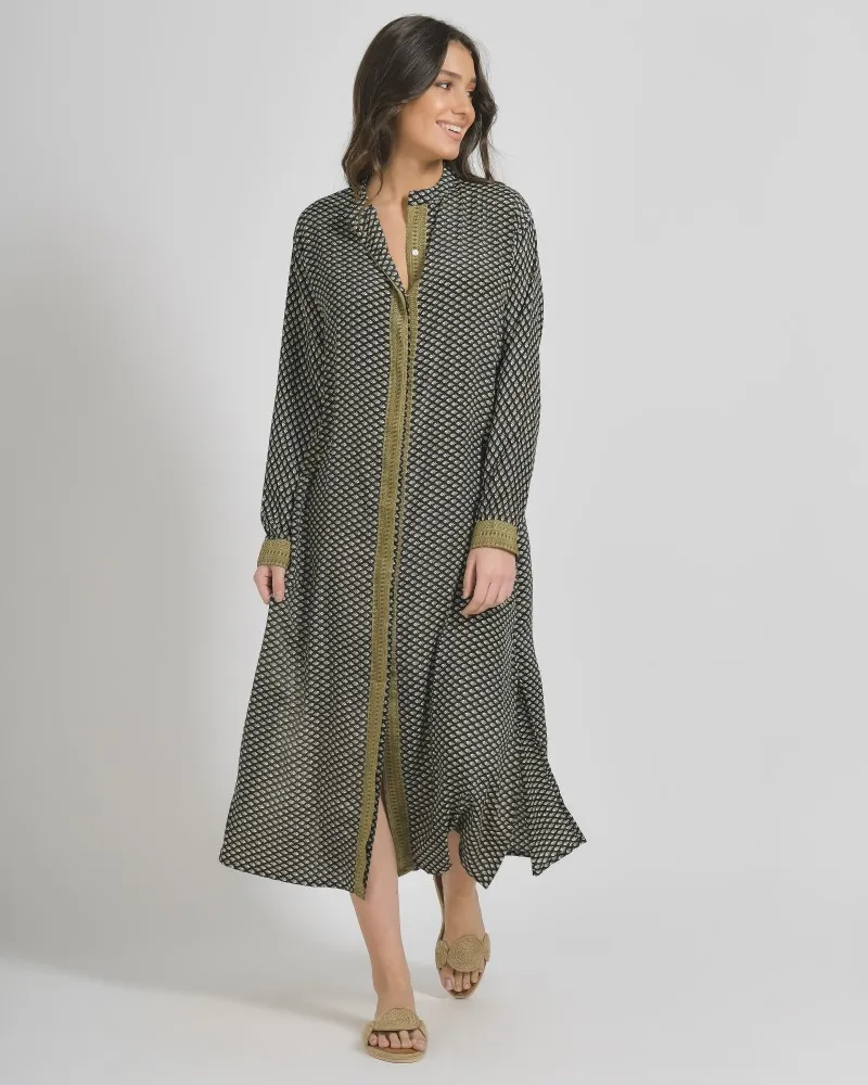 ΠΟΥΚΑΜΙΣΑ ΜΑΚΡΙΑ ΣΕ ΜΑΥΡΟ/ΜΠΕΖ ΧΡΩΜΑ ΜΕ ΣΧΕΔΙΑ ΚΑΙ ΚΟΥΜΠΙΑ ΜΑΚΡΥ ΜΑΝΙΚΙ M/L (28%SILK / 72%CREPE)