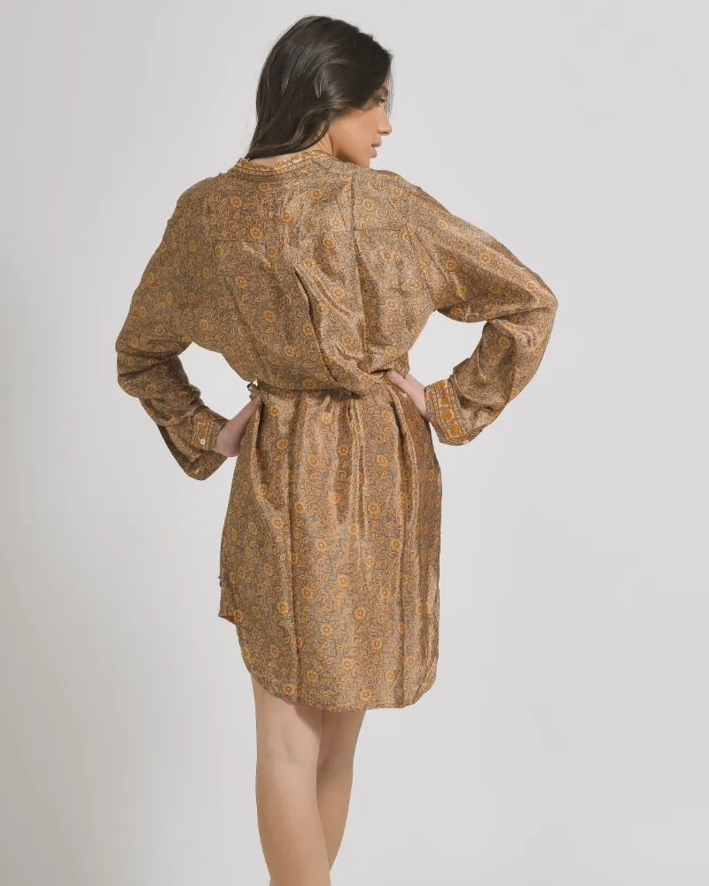 ΠΟΥΚΑΜΙΣΑ ΜΕ ΖΩΝΗ ΣΕ ΠΟΡΤΟΚΑΛΙ ΧΡΩΜΑ ΜΕ ΣΧΕΔΙΑ ΚΑΙ ΚΟΥΜΠΙΑ ΜΑΚΡΥ ΜΑΝΙΚΙ M/L (28%SILK / 72%CREPE)