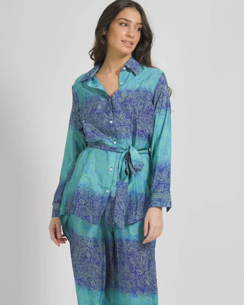 ΠΟΥΚΑΜΙΣΑ ΜΕ ΖΩΝΗ ΣΕ ΜΠΛΕ/ΠΡΑΣΙΝΟ ΧΡΩΜΑ ΜΕ ΣΧΕΔΙΑ M/L (28%SILK / 72% CREPE)